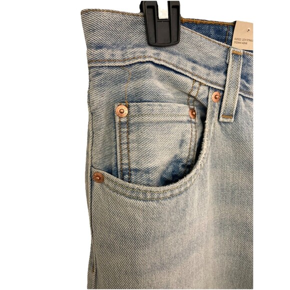 Levi’s 550 '92 Relaxed Taper Jeans 33x34 Light Wash Blue NWT Paint Splatter - Picture 4 of 8